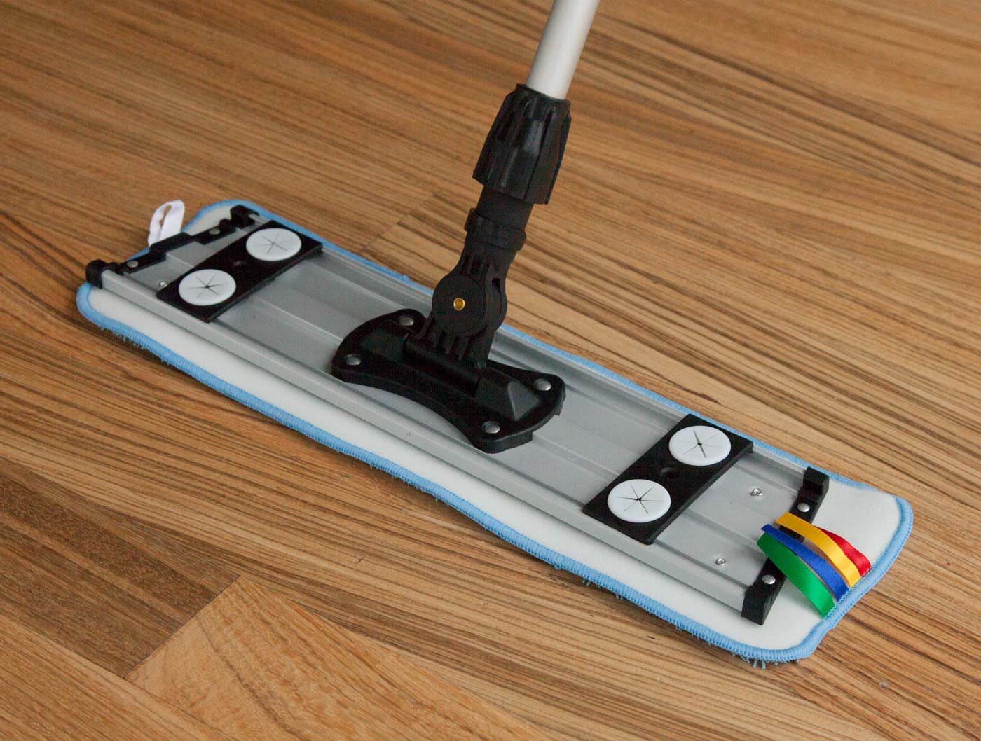 Cleaning Wood Floors With Microfiber Mops 